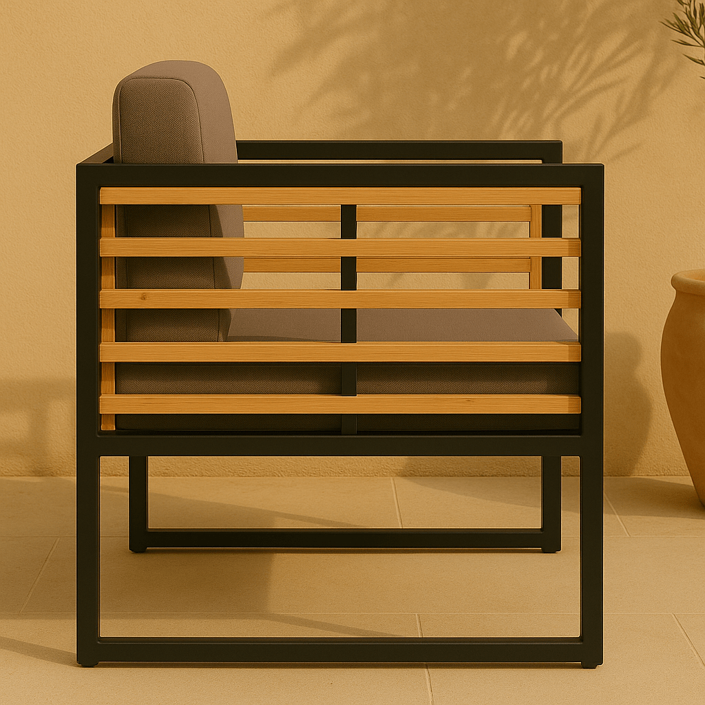 Verona – Set van 2 Acaciahouten Tuinstoelen met Donkergrijze Kussens