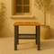 Solea – Vierkante Tuintafel van Poly Rattan – Compacte Buitentafel met Acaciahouten Blad 40x40 cm